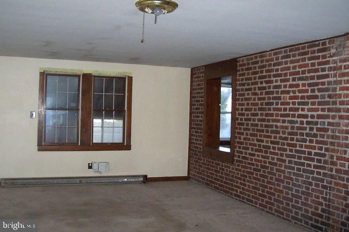 1515 Minnesota Road Camden, NJ 08104 - Photo 5 of 14 Livingroom