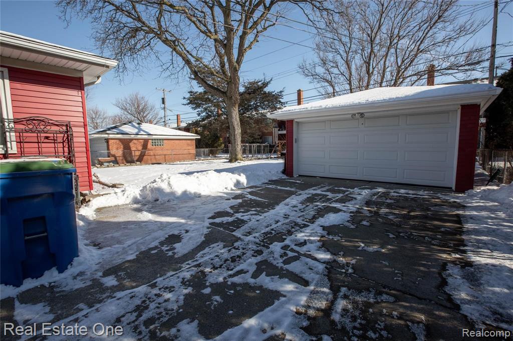 27326 Jean Road Warren, MI 48093 - Photo 20 of 21