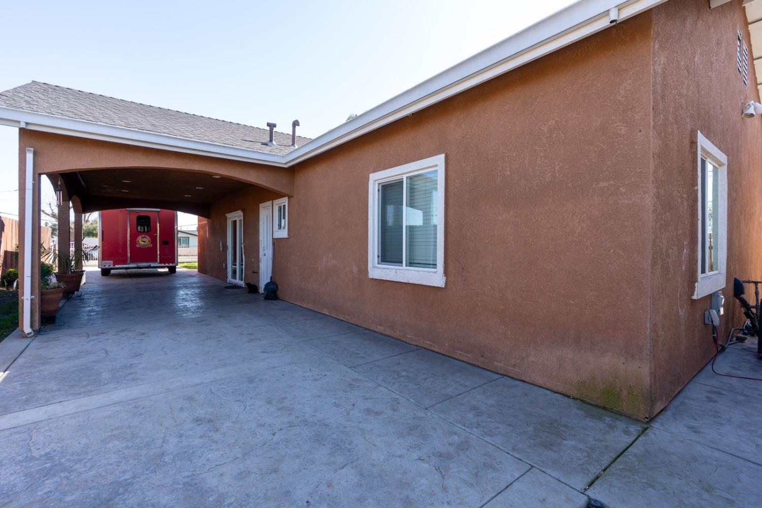 509 Kerr Avenue Modesto, CA 95354 - Photo 10 of 55