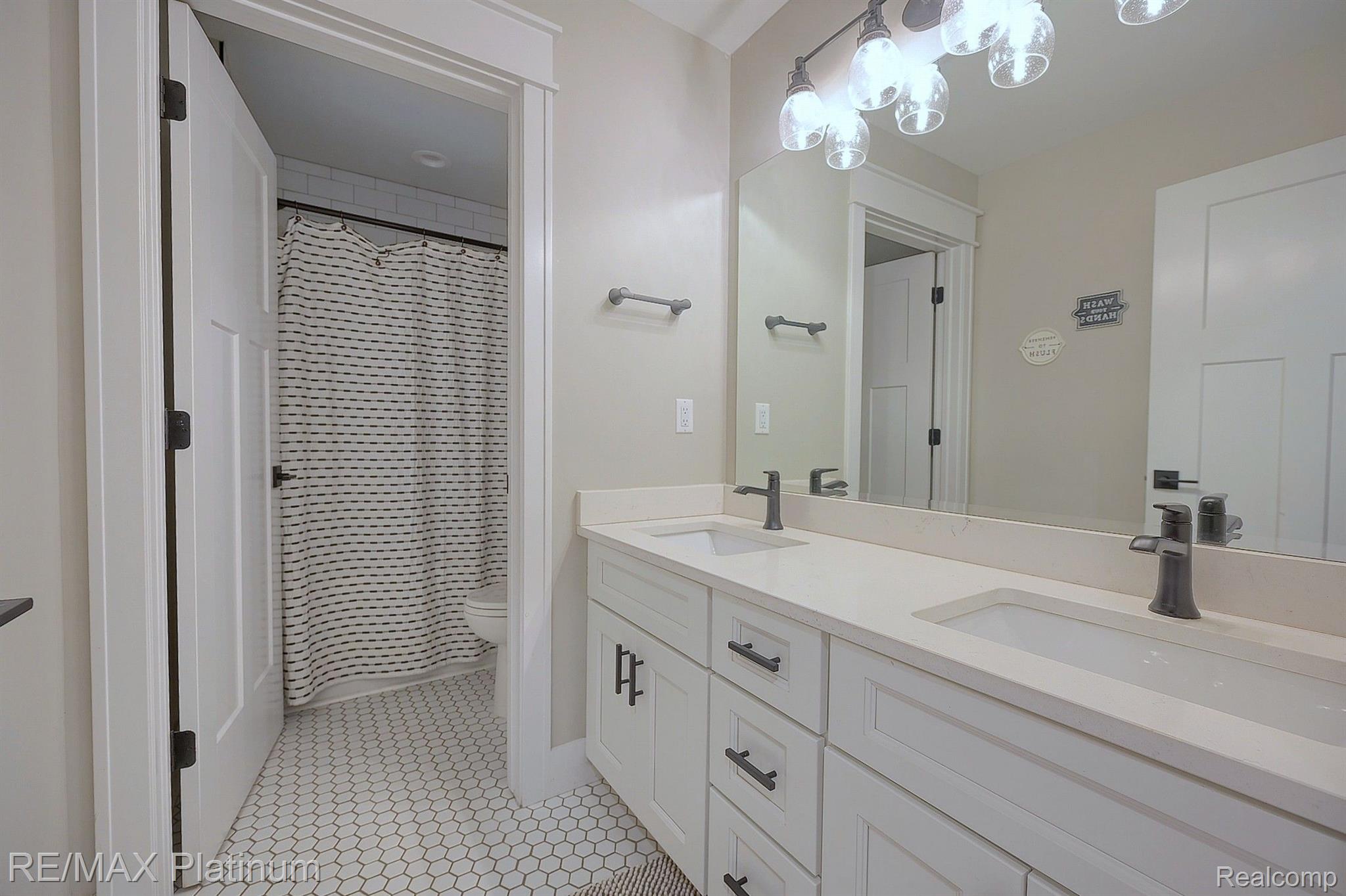12101 Center Road Fenton, MI 48430 - Photo 30 of 53 Gallery Image 30