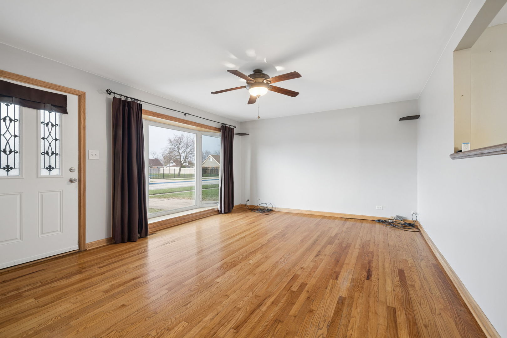 9136 Pembroke Lane Bridgeview, IL 60455 - Photo 3 of 30