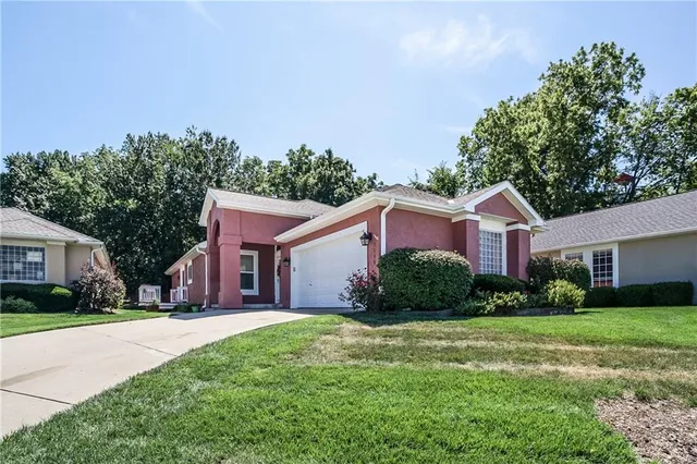 $340,000 | 7809 North Cherry Street, Kansas City, MO 64118