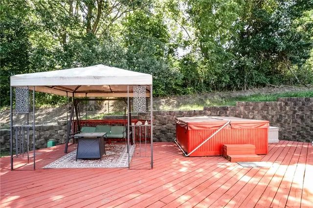 $340,000 | 7809 North Cherry Street, Kansas City, MO 64118