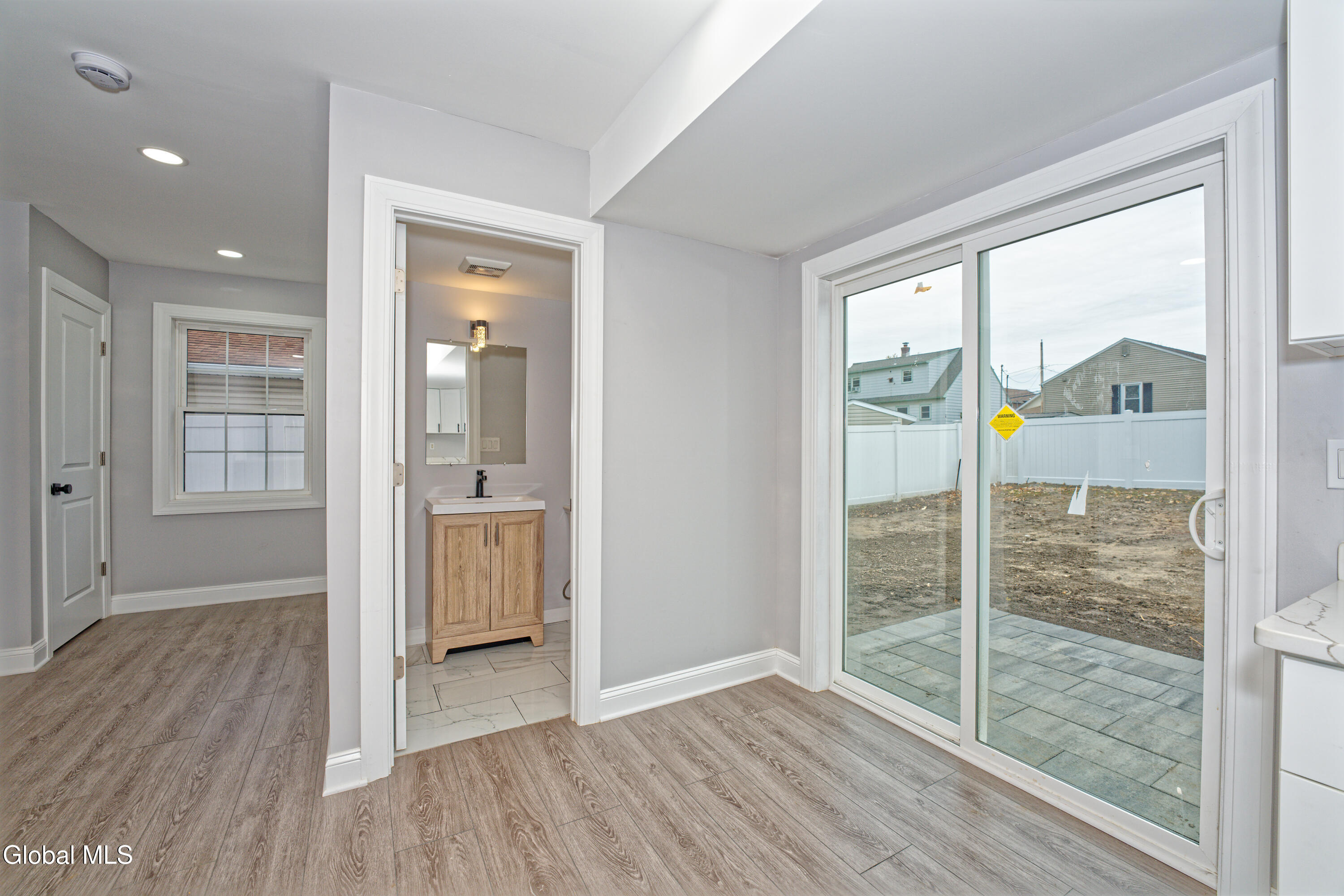 22 Natick Street Colonie, NY 12205 - Photo 14 of 29 2 Kitchen 6