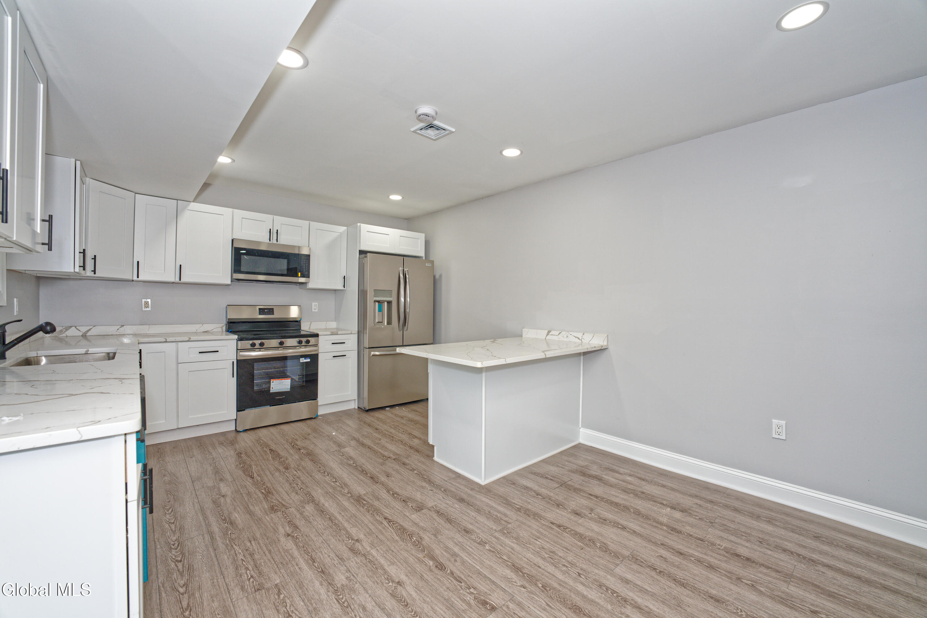22 Natick Street Colonie, NY 12205 - Photo 10 of 29 2 Kitchen 2