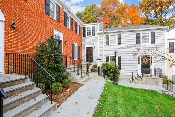 $5,500 | 60 Greenwich Hills Drive, Unit 60, Greenwich, CT 06831