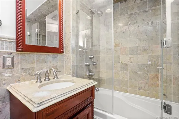 $5,500 | 60 Greenwich Hills Drive, Unit 60, Greenwich, CT 06831