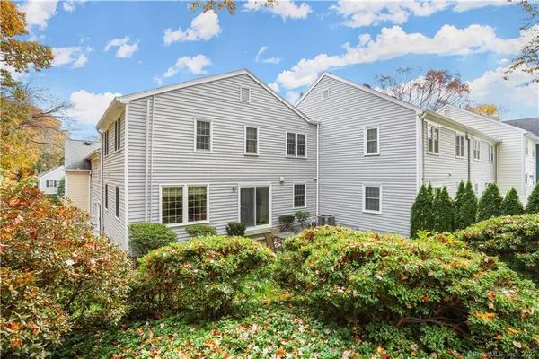 $5,500 | 60 Greenwich Hills Drive, Unit 60, Greenwich, CT 06831