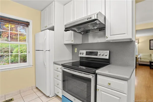 $5,500 | 60 Greenwich Hills Drive, Unit 60, Greenwich, CT 06831