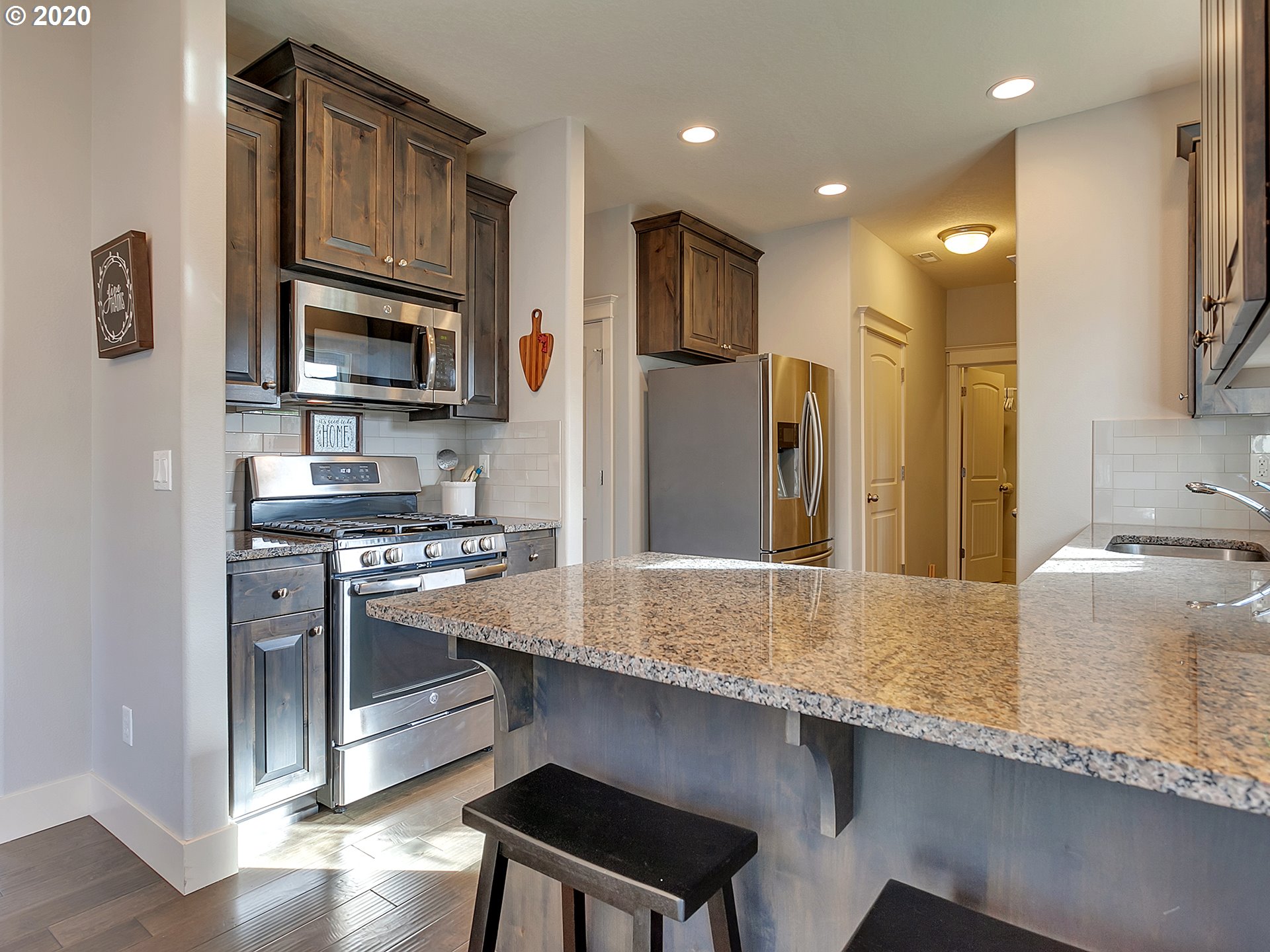 430 Rentfro Way Newberg, OR 97132 - Photo 8 of 28 Kitchen