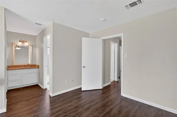 $2,000 | 2603 Briar Oaks Drive, Bryan, TX 77802