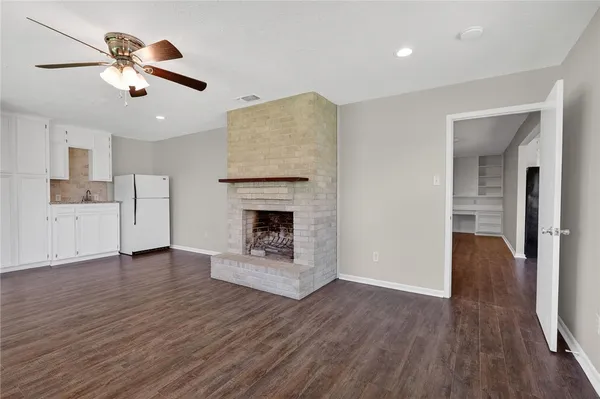 $2,000 | 2603 Briar Oaks Drive, Bryan, TX 77802