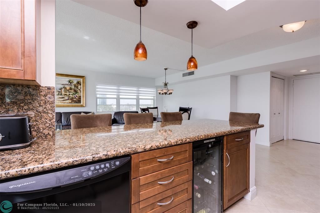 2500 Northeast 48th Lane, Unit 609 Fort Lauderdale, FL 33308 - Photo 17 of 36