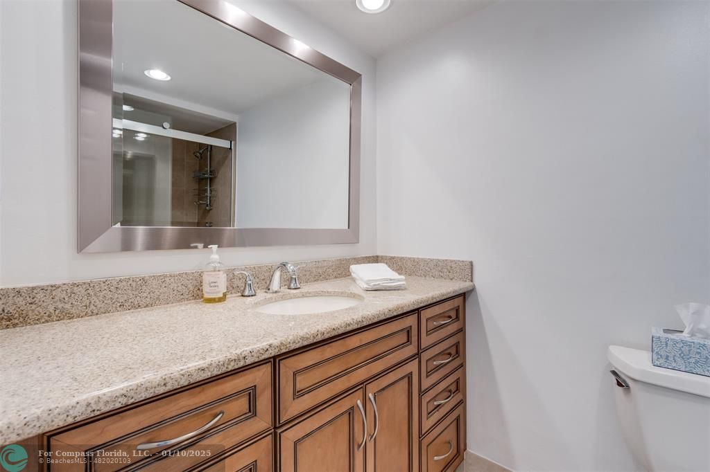 2500 Northeast 48th Lane, Unit 609 Fort Lauderdale, FL 33308 - Photo 31 of 36