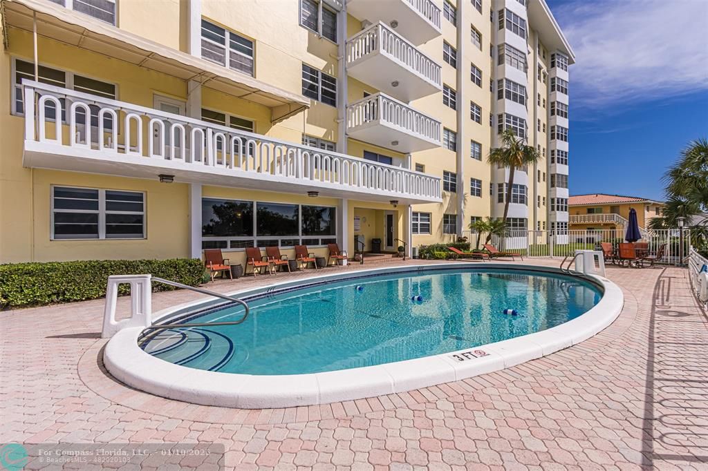 2500 Northeast 48th Lane, Unit 609 Fort Lauderdale, FL 33308 - Photo 7 of 36
