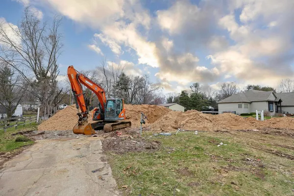 $725,000 | 13733 Brick Road, Granger, IN 46530