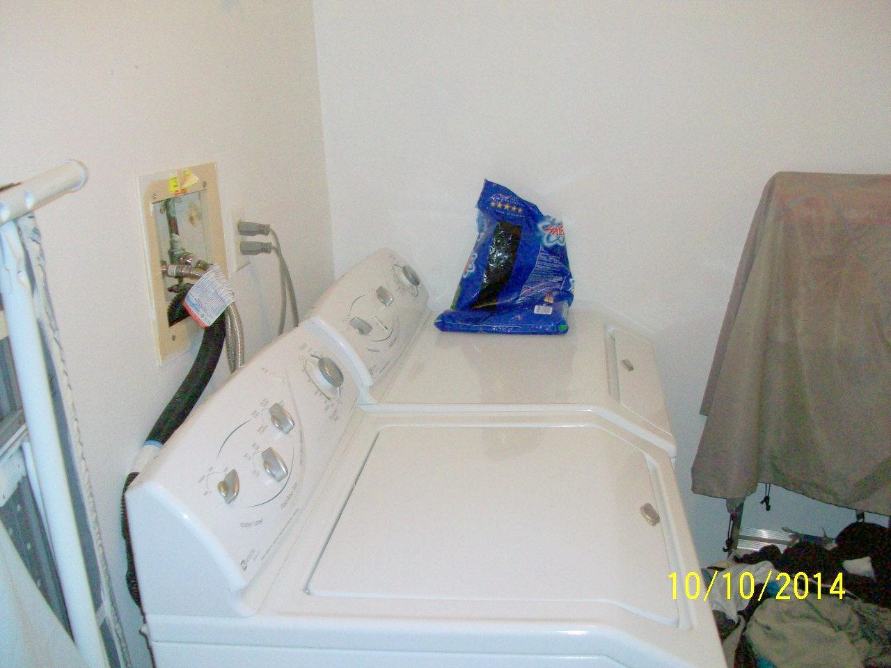 4667 Cherry Road West Palm Beach, FL 33417 - Photo 9 of 21 1st fllor laundry room 1