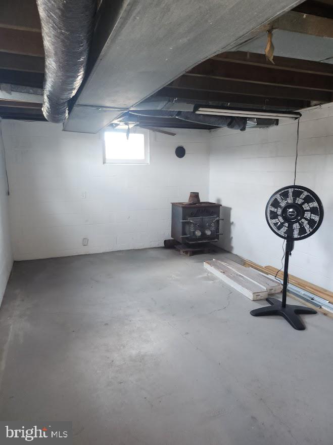 10314 Hyndman Road Manns Choice, PA 15550 - Photo 40 of 54 a view of room with furniture