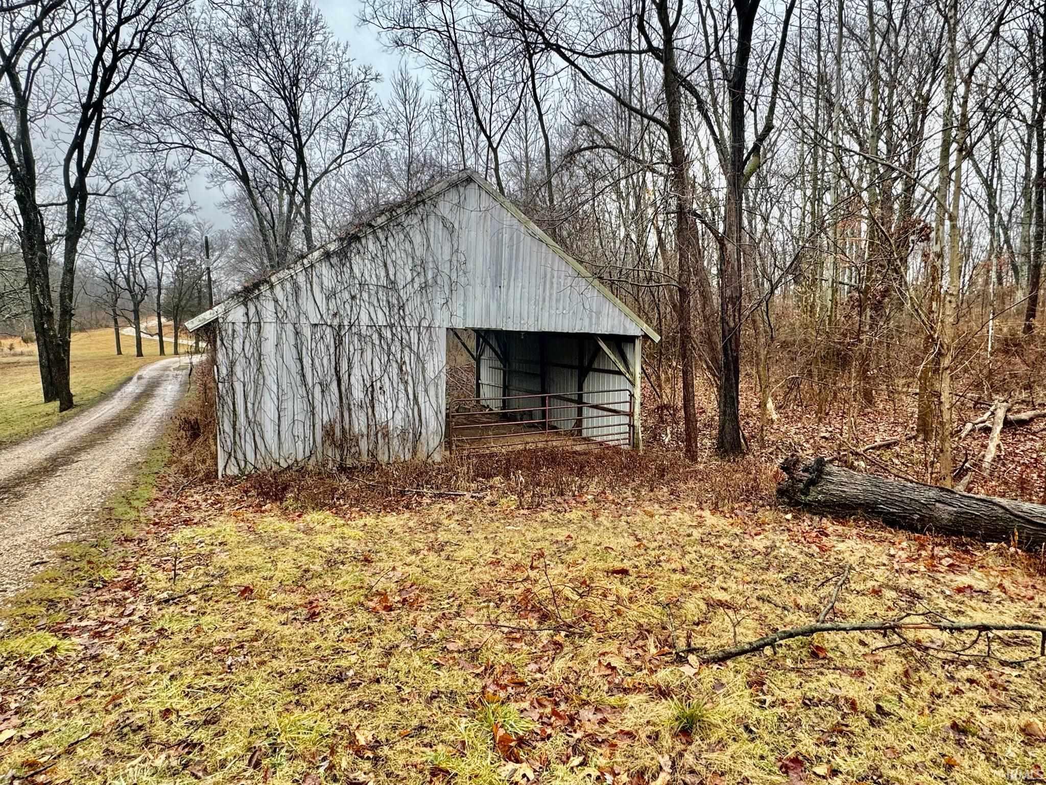 2491 Rabbitsville Road Mitchell, IN 47446 - Photo 6 of 25