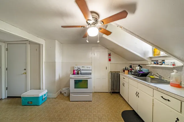 $530,000 | 13-15 Green Street, Claremont, NH 03743