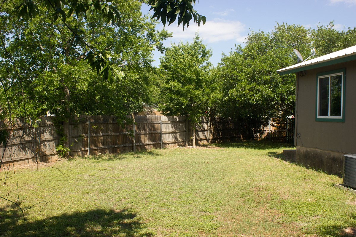 5013 Cape Verde Cove, Unit A Austin, TX 78744 - Photo 3 of 23