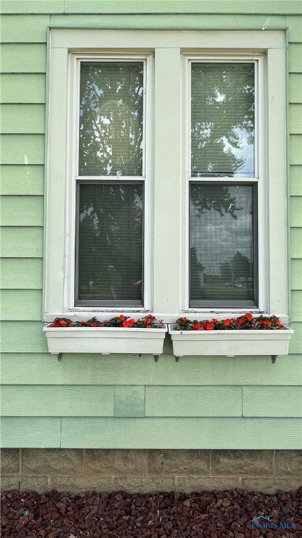 857 West Perry Street Paulding, OH 45879 - Photo 6 of 14 Front window boxes