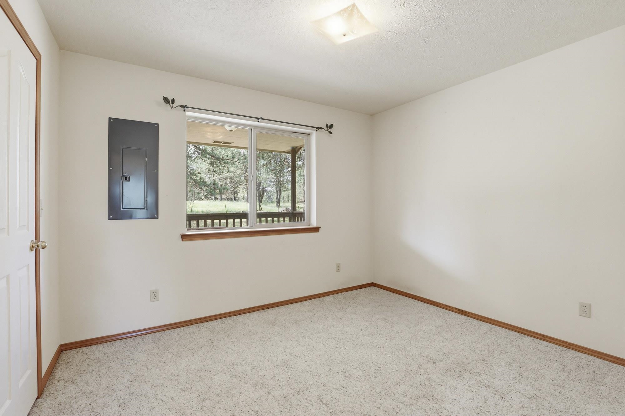 25207 South Rupp Road Cheney, WA 99004 - Photo 11 of 39