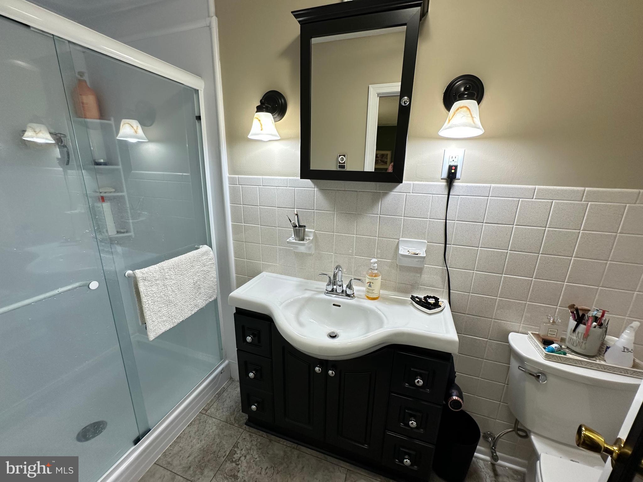 579 Circle View Road Luray, VA 22835 - Photo 44 of 65 Primary Bathroom