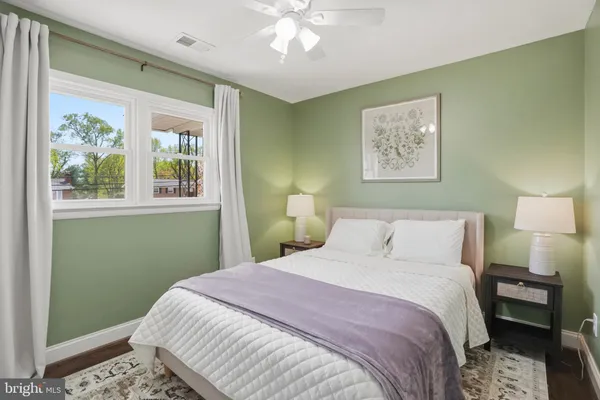 $689,000 | 810 Venice Drive, Silver Spring, MD 20904