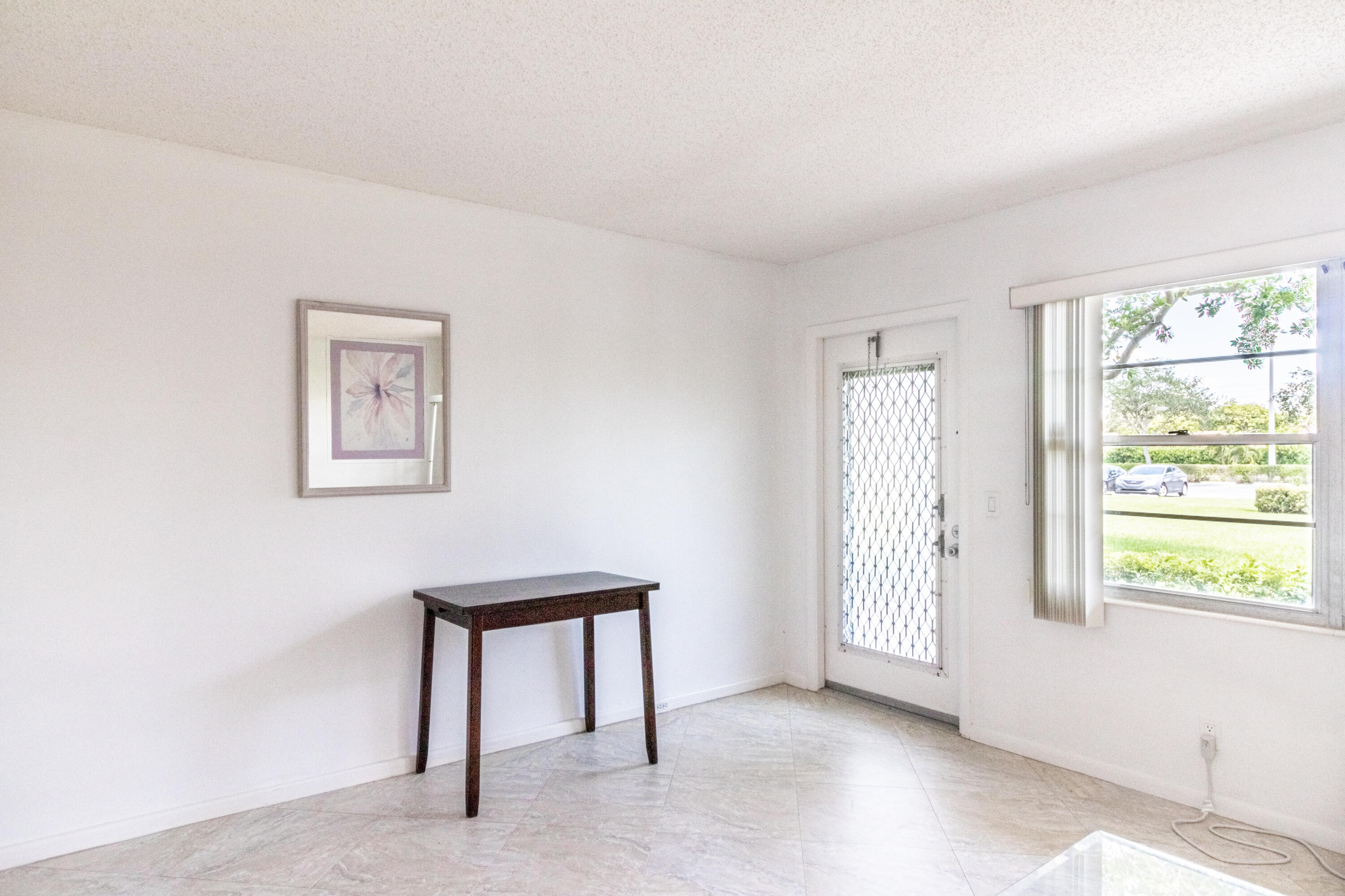 511 Mansfield M, Unit M Boca Raton, FL 33434 - Photo 2 of 12 IMG_9777-HDR