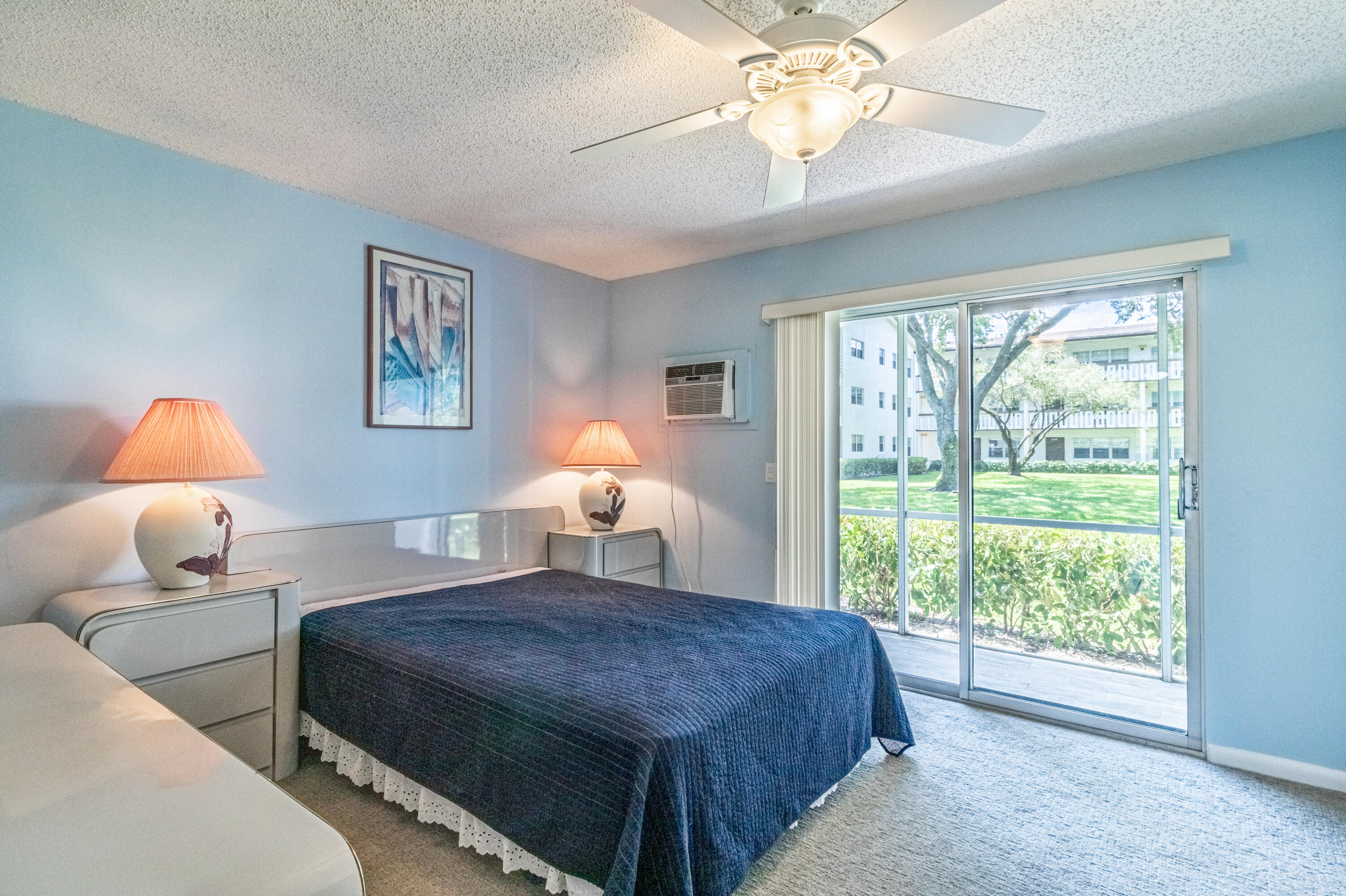 511 Mansfield M, Unit M Boca Raton, FL 33434 - Photo 7 of 12 IMG_9732-HDR