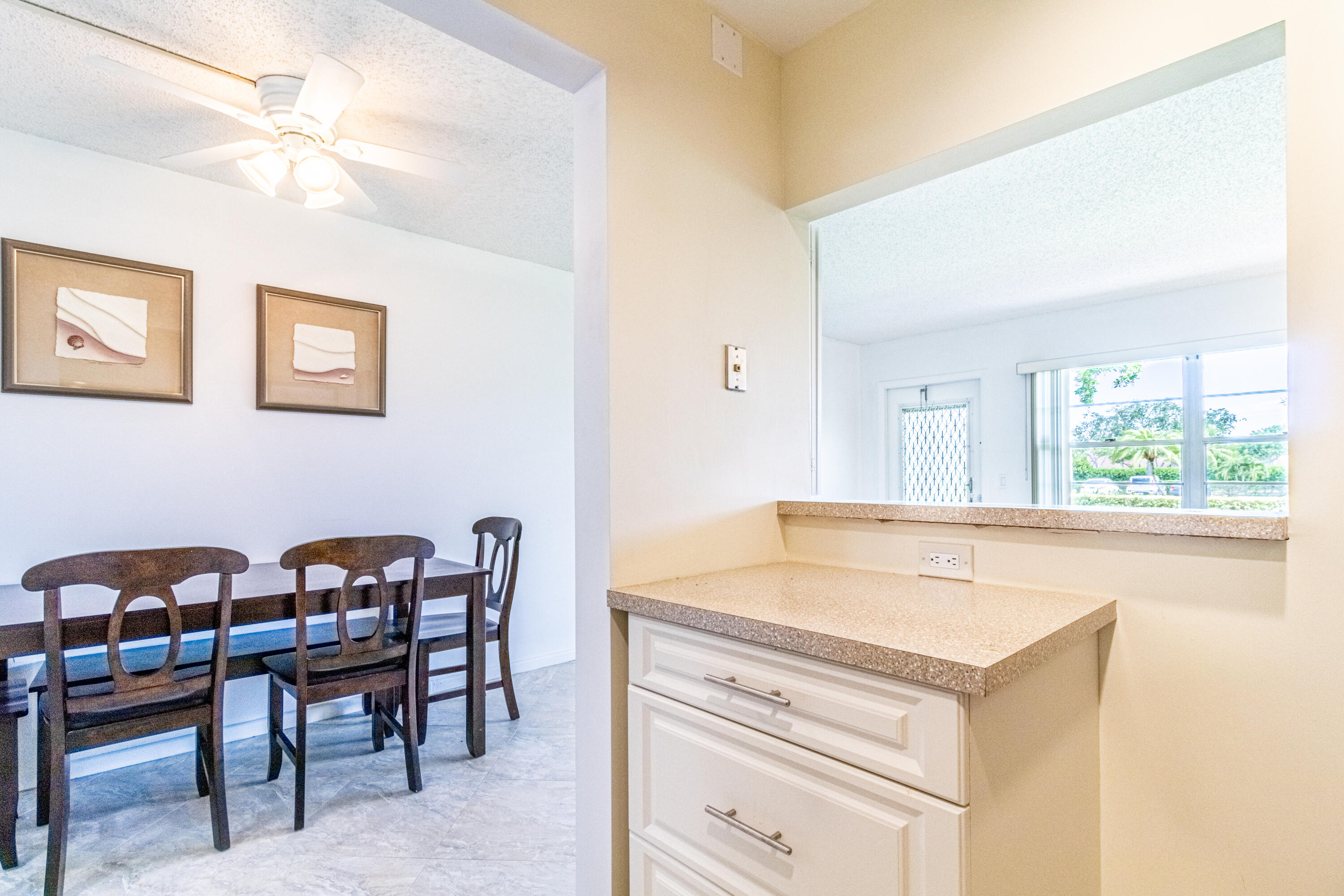 511 Mansfield M, Unit M Boca Raton, FL 33434 - Photo 8 of 12 IMG_9707-HDR