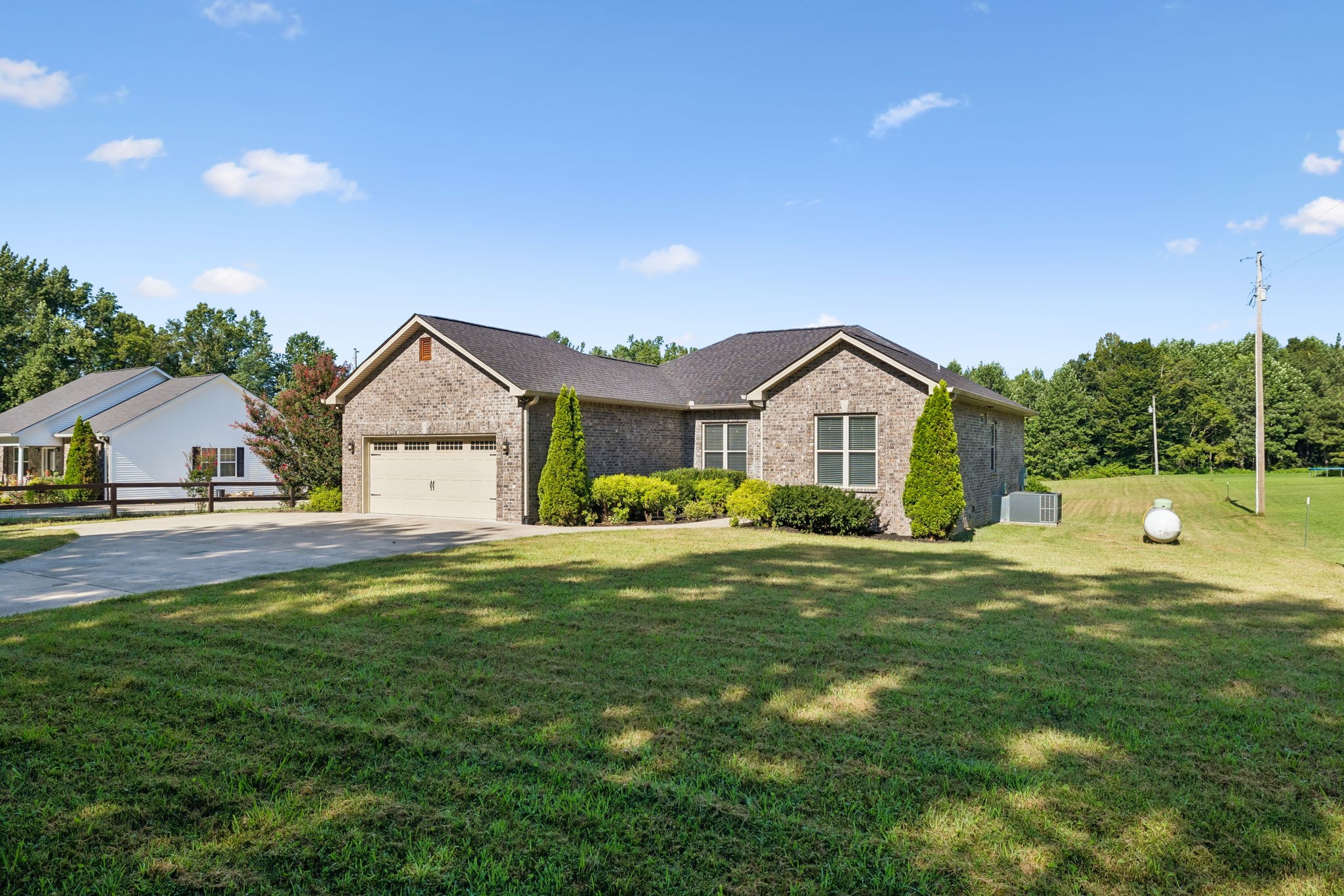 525 Bob Perry Road Bethpage, TN 37022 - Photo 2 of 42 Gallery Image 2