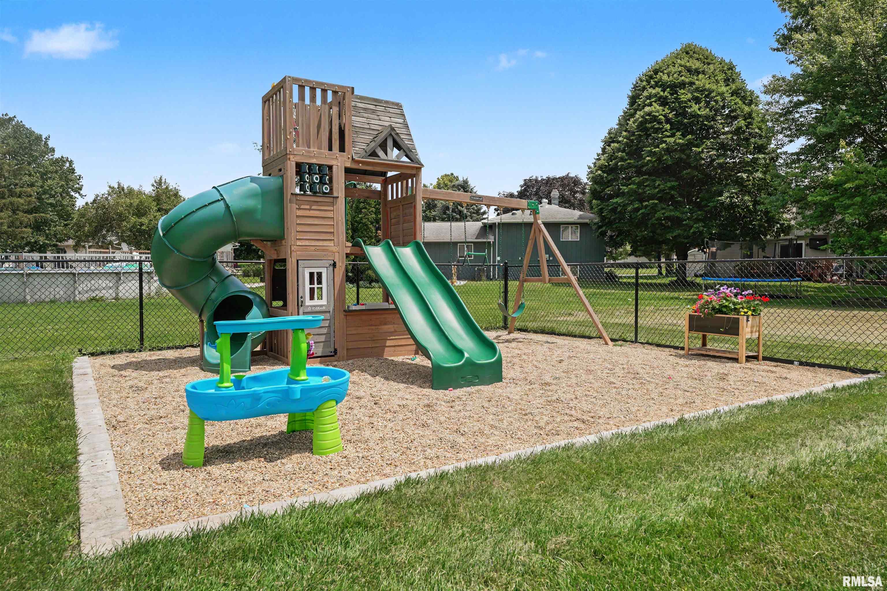 416 South Maple Avenue Minier, IL 61759 - Photo 40 of 45