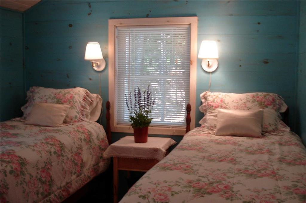23 Ledgemere Road Orrs Island, ME 04066 - Photo 9 of 14 Second bedroom easily accommodates 2...