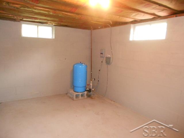 9435 Midland Road Freeland, MI 48623 - Photo 20 of 21 31349767-19.JPG
