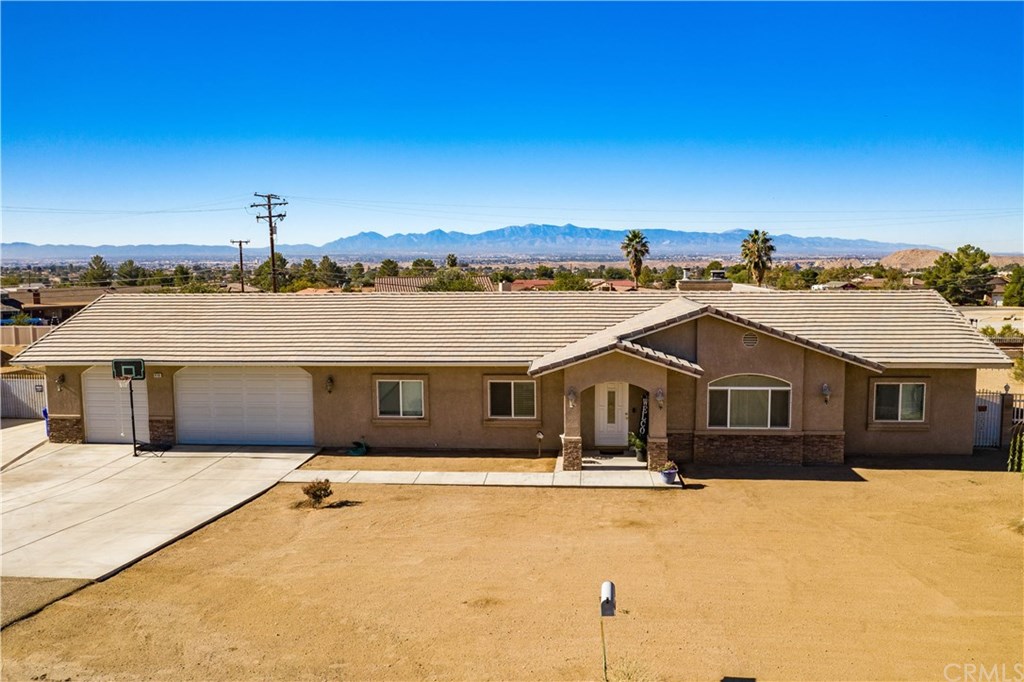 16188 Chippewa Road Apple Valley, CA 92307 - Photo 1 of 1