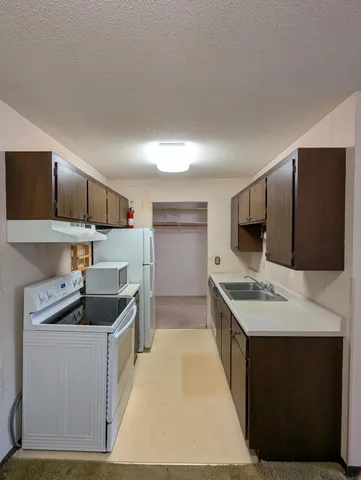 $72,900 | 2005 East 122nd Street, Unit A14, Burnsville, MN 55337