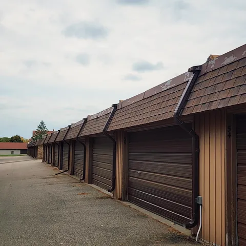 $72,900 | 2005 East 122nd Street, Unit A14, Burnsville, MN 55337