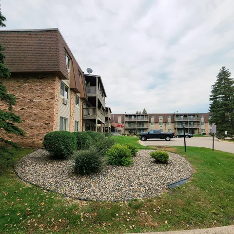 $72,900 | 2005 East 122nd Street, Unit A14, Burnsville, MN 55337