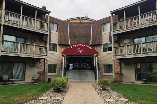 $72,900 | 2005 East 122nd Street, Unit A14, Burnsville, MN 55337