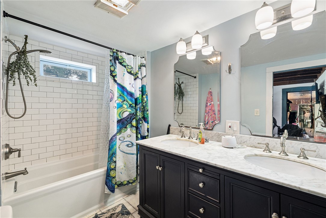 1707 Diamond Hill Road Cumberland, RI 02864 - Photo 6 of 19