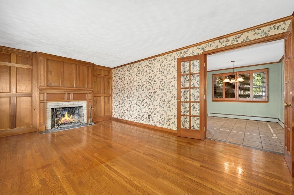45 Kenberma Road Worcester, MA 01604 - Photo 6 of 29 Gallery Image 6