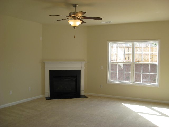 19 Deckers Way Greenville, SC 29607 - Photo 6 of 12 Gallery Image 6