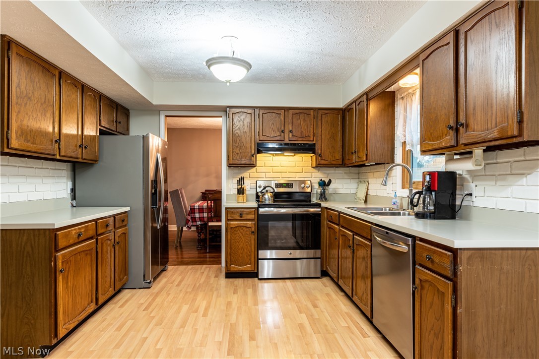 7045 Adkins Road Mentor, OH 44060 - Photo 2 of 35 Gallery Image 2