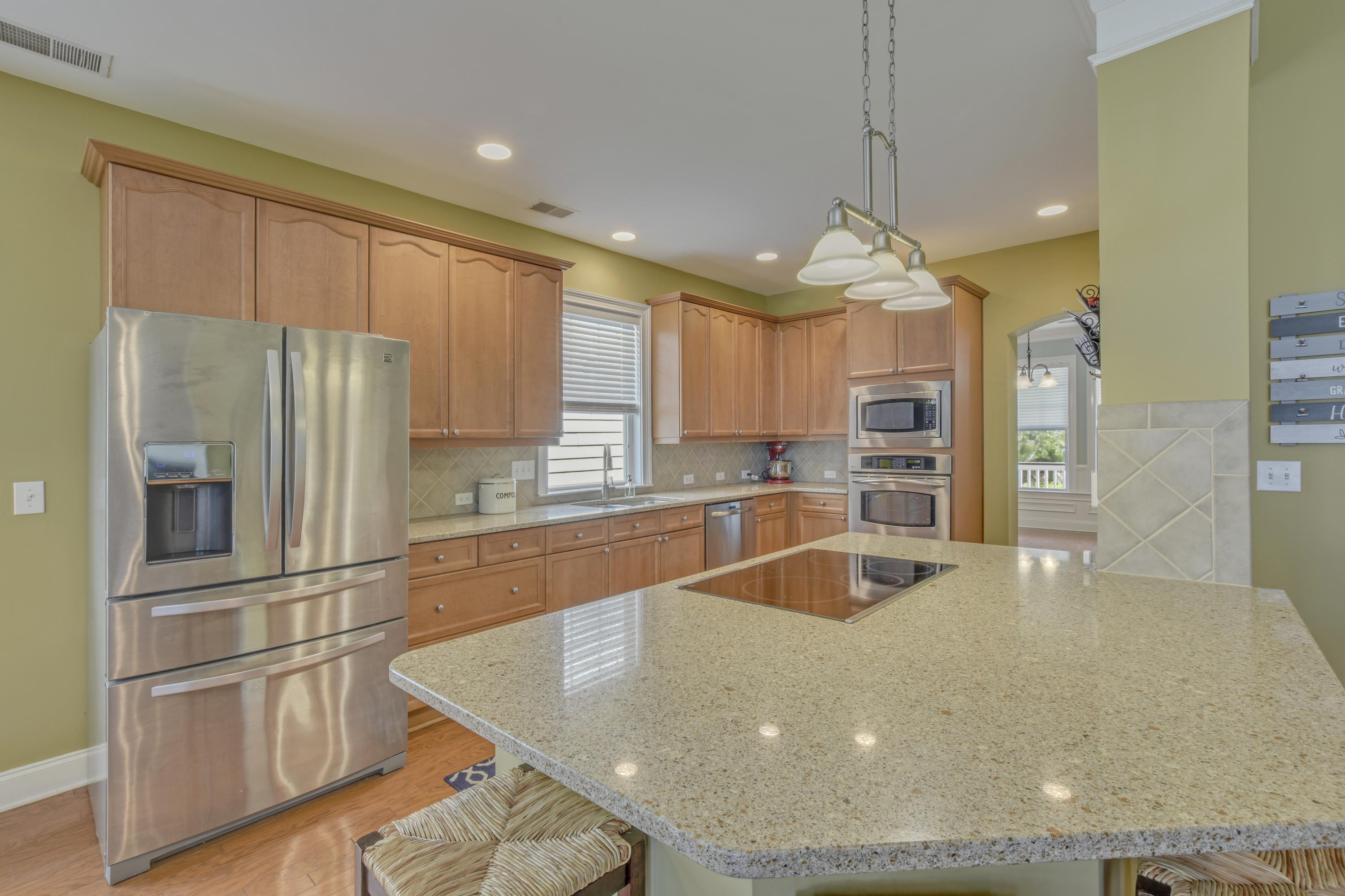 116 Ashley Bluffs Road Summerville, SC 29485 - Photo 24 of 64 Kitchen Gorgeous center Island