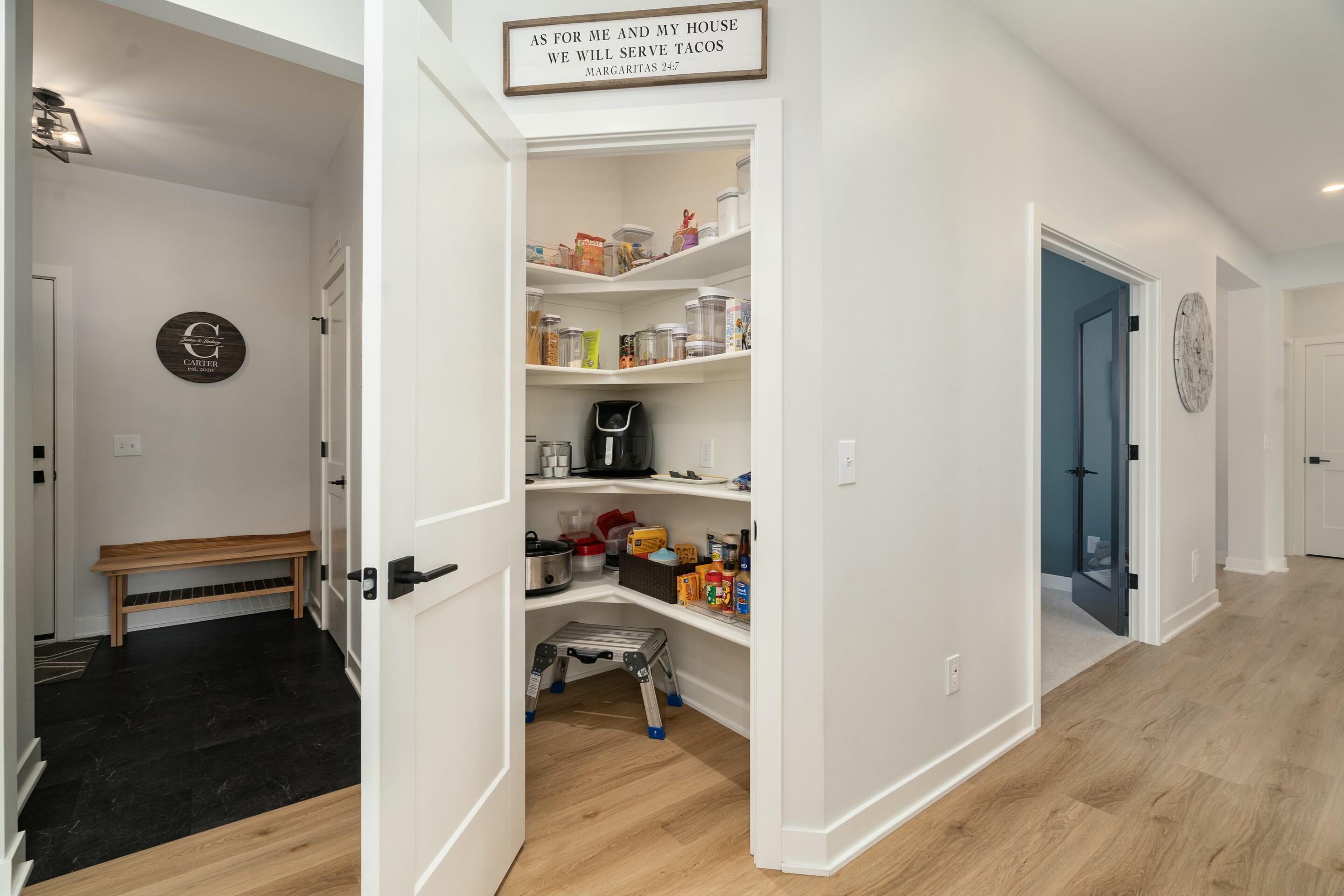 7057 West R Avenue Kalamazoo, MI 49009 - Photo 13 of 49 tempImageHdXPVO