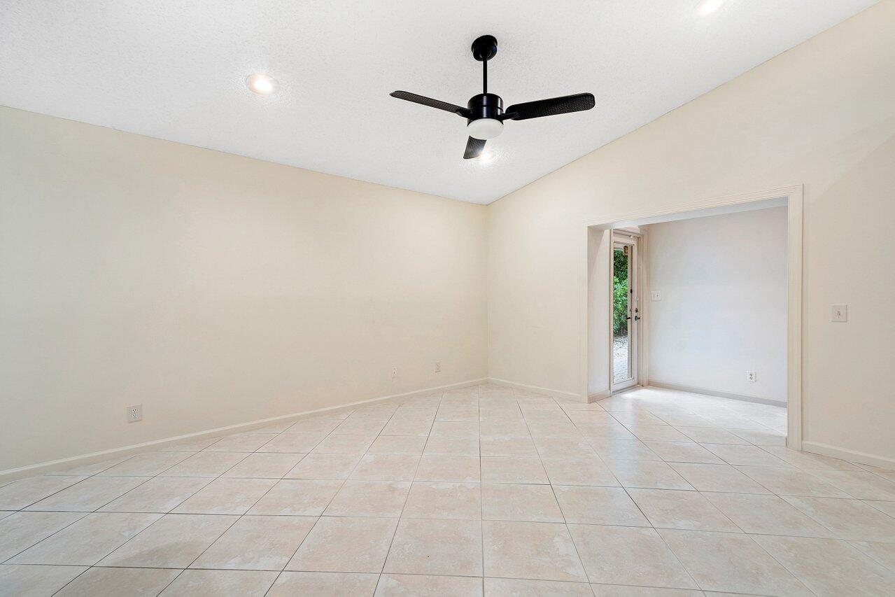 18045 Rhumba Way Boca Raton, FL 33496 - Photo 10 of 52 010-18045RhumbaWay-BocaRaton-FL-33496-SM