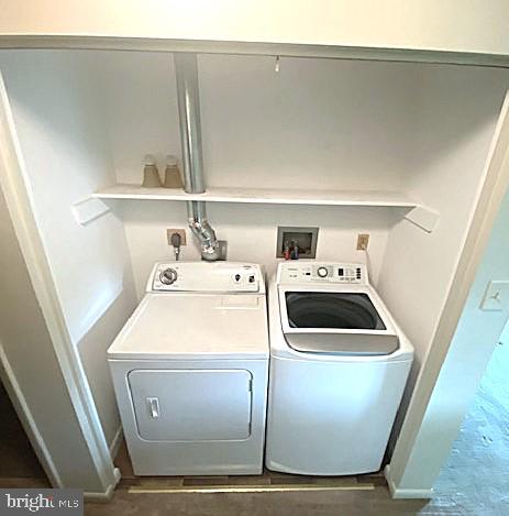 15022 Manor Road Monkton, MD 21111 - Photo 6 of 8 Main floor laundry