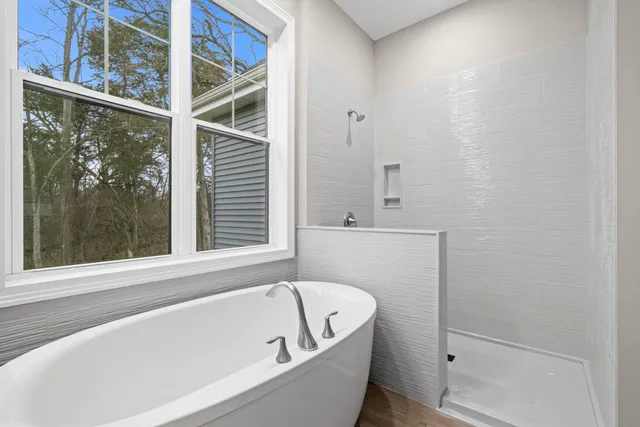 $749,900 | 8556 Carberry Lane, Roscoe, IL 61073